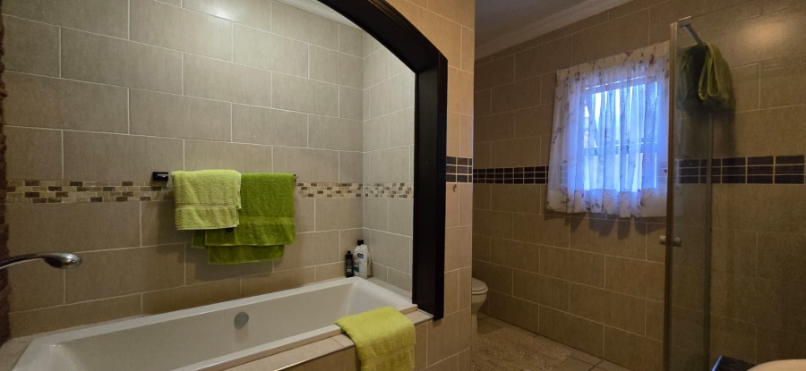 3 Bedroom Property for Sale in Wilkoppies North West